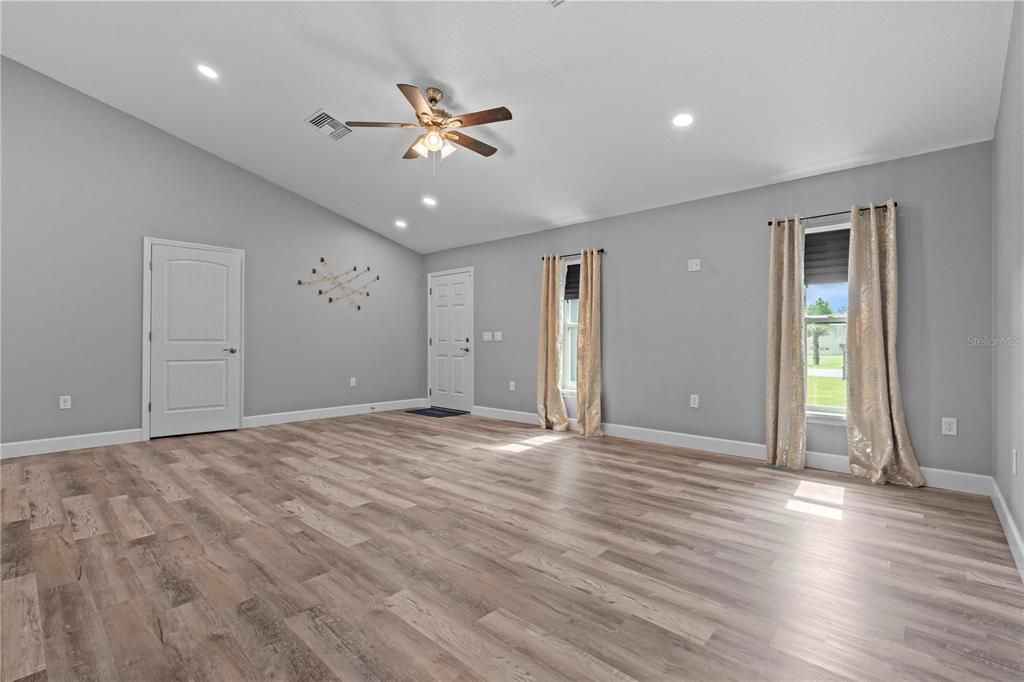 Empty room, Interior, Recessed Lighting, Wood Texture Flooring