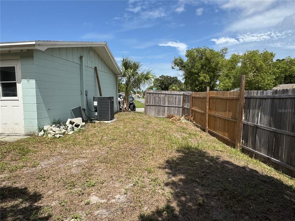 Backyard, Exterior