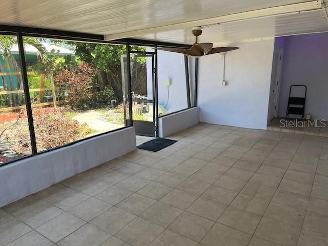 Empty room, Interior, Sun Room