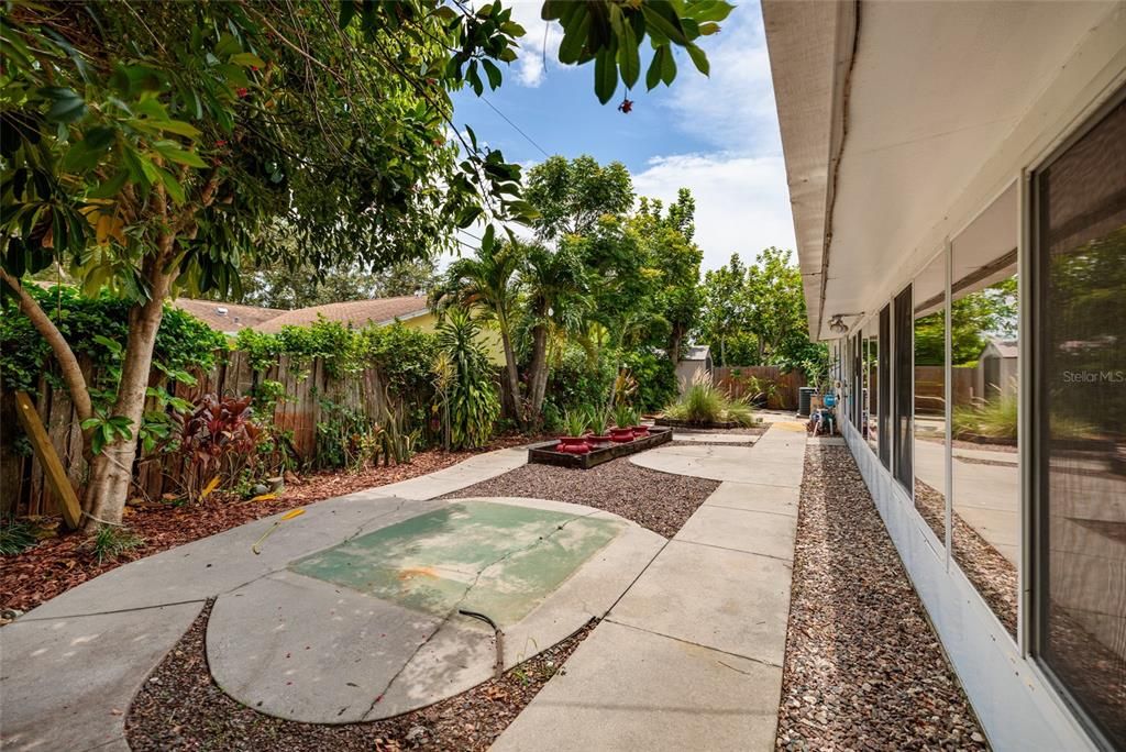Backyard, Exterior