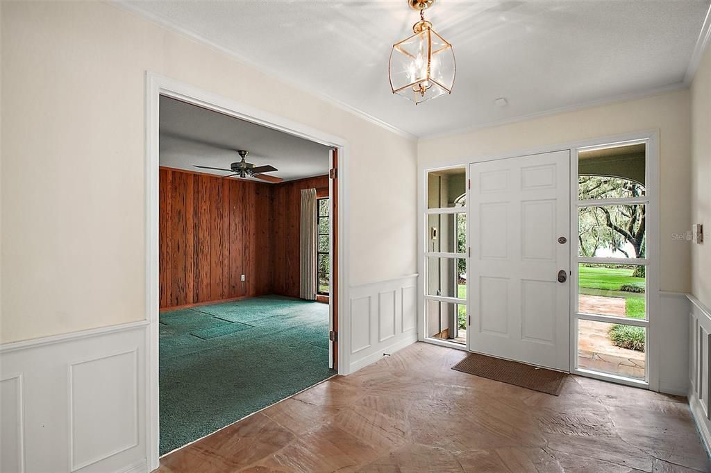 Empty room, Interior, Pendant Lights