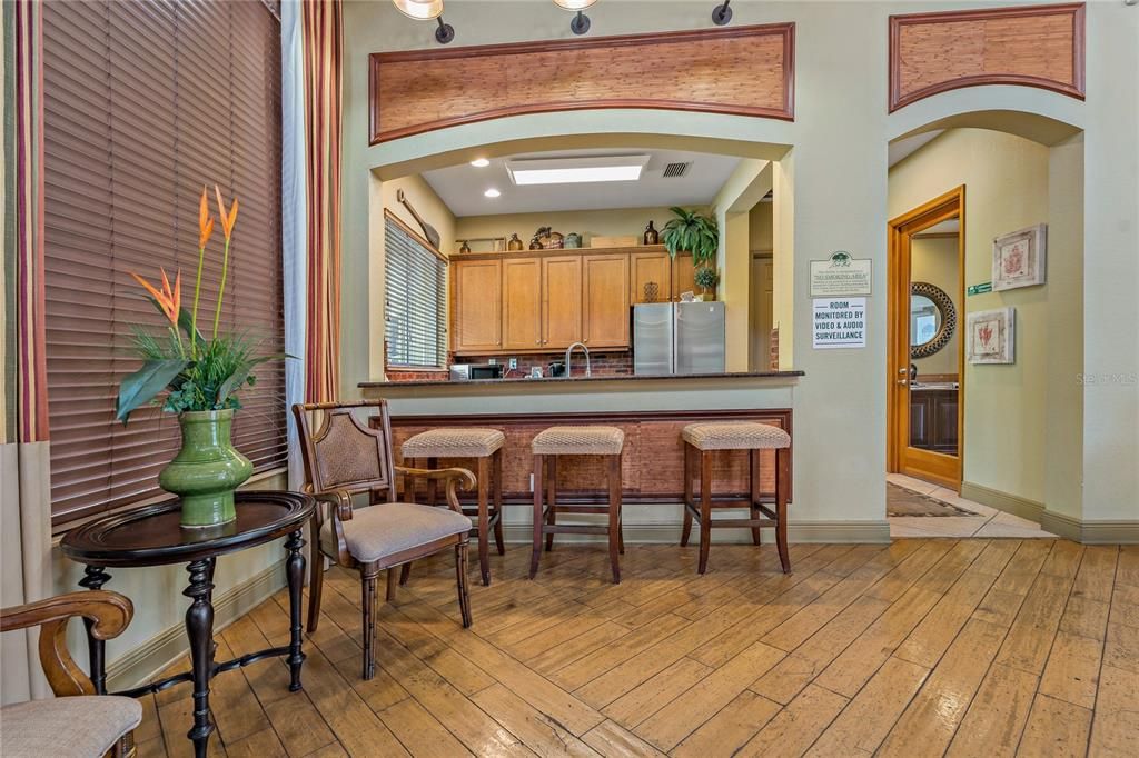 Dining room, Interior, Kitchen, Recessed Lighting, Wood Texture Flooring