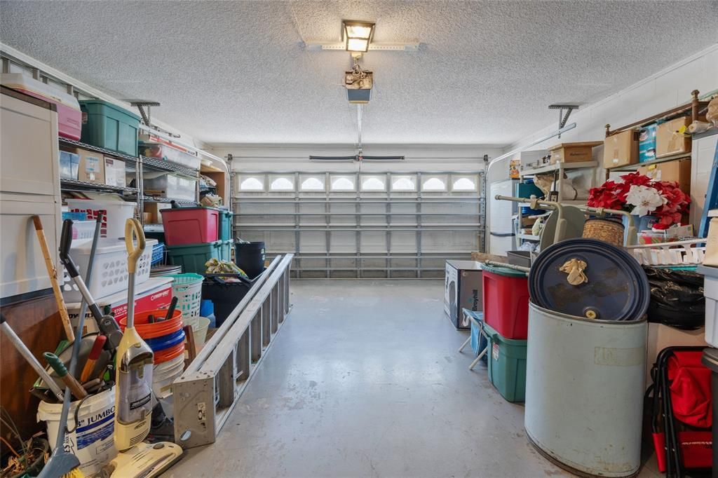 Garage, Interior