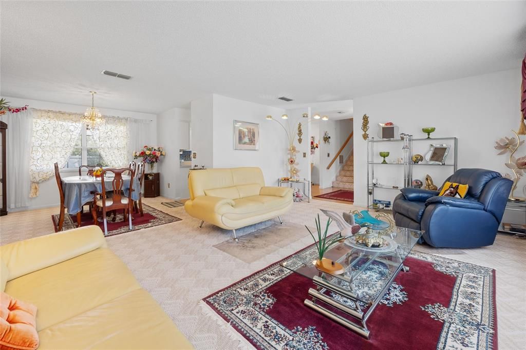 Chandelier, Dining room, Interior, Living room
