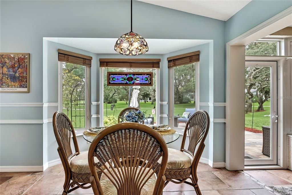 Dining room, Interior, Pendant Lights, Sun Room