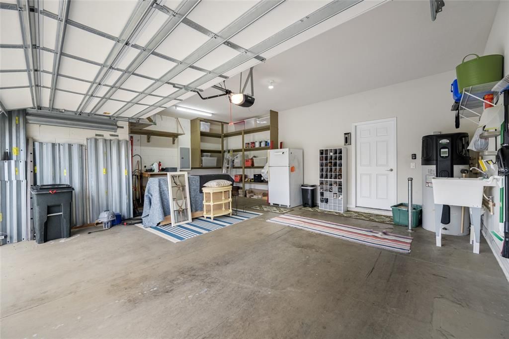 Garage, Interior