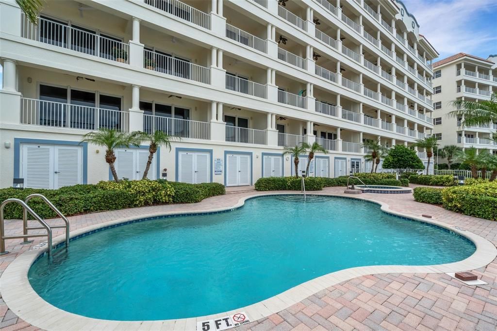 Exterior, Pool