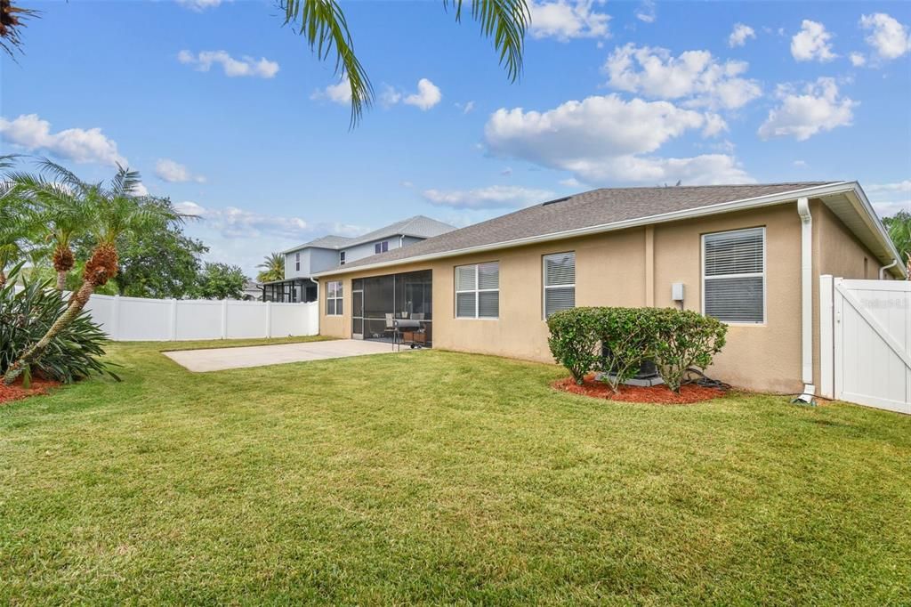 Backyard, Exterior
