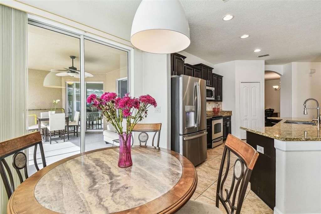 Dining room, Interior, Kitchen, Recessed Lighting, Stainless Steel Appliances