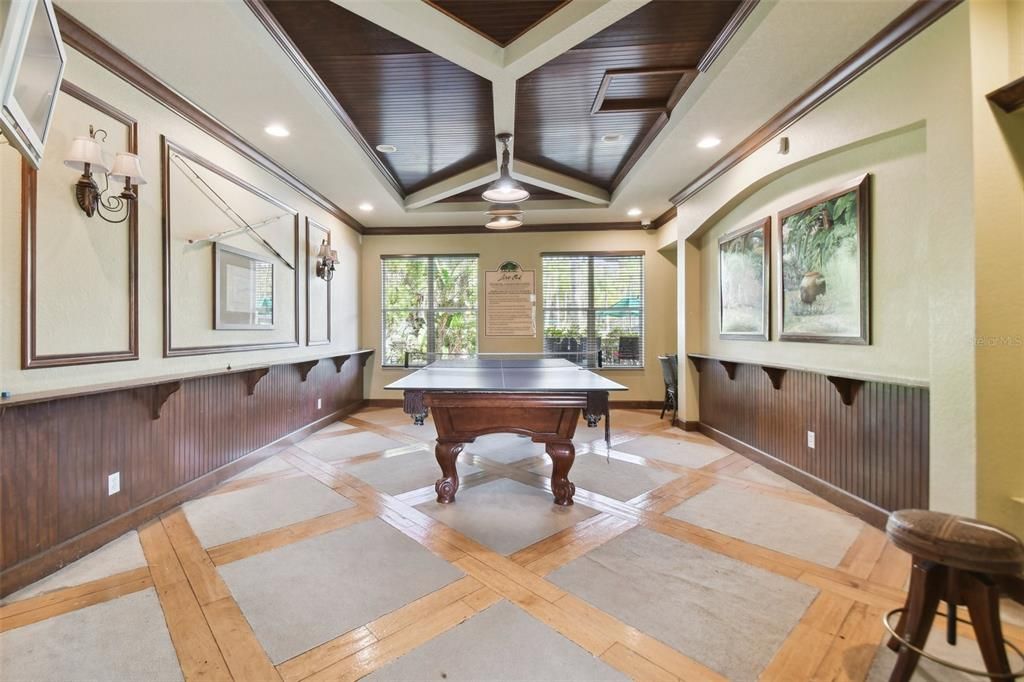 Game Room, Interior, Recessed Lighting