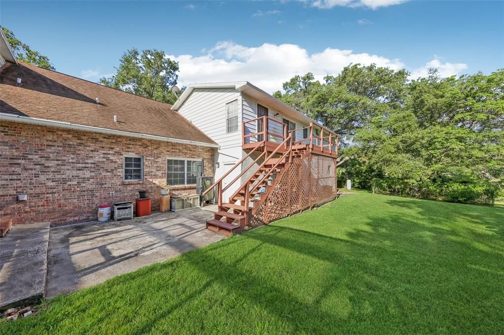 Backyard, Exterior