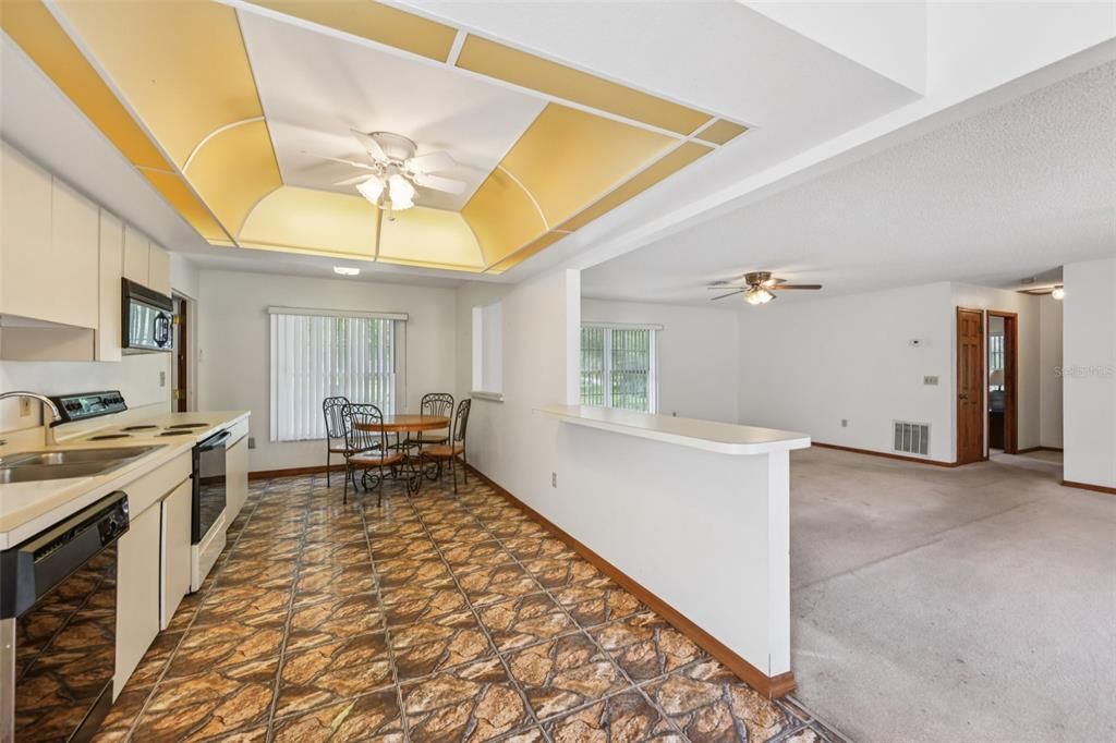 Dining room, Interior, Kitchen, Recessed Lighting