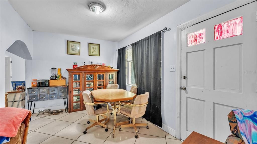 Dining room, Interior