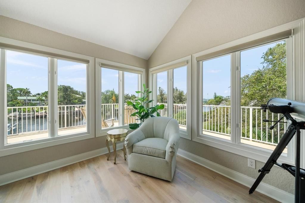 Interior, Sun Room, Wood Texture Flooring