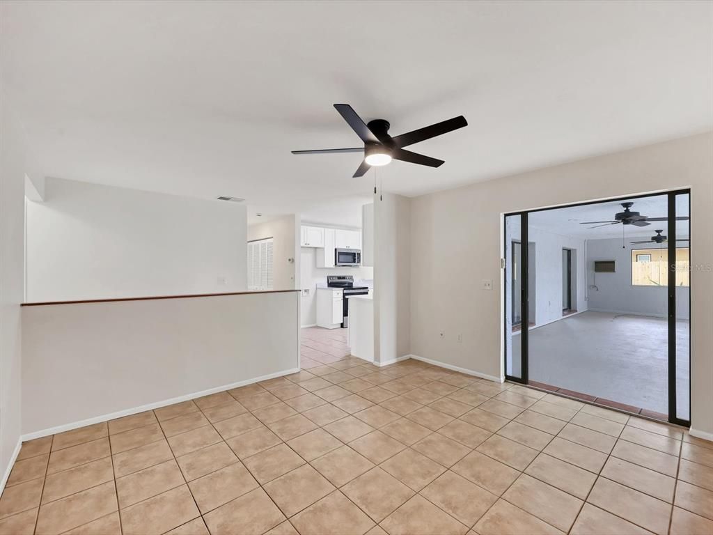 Empty room, Interior, Kitchen