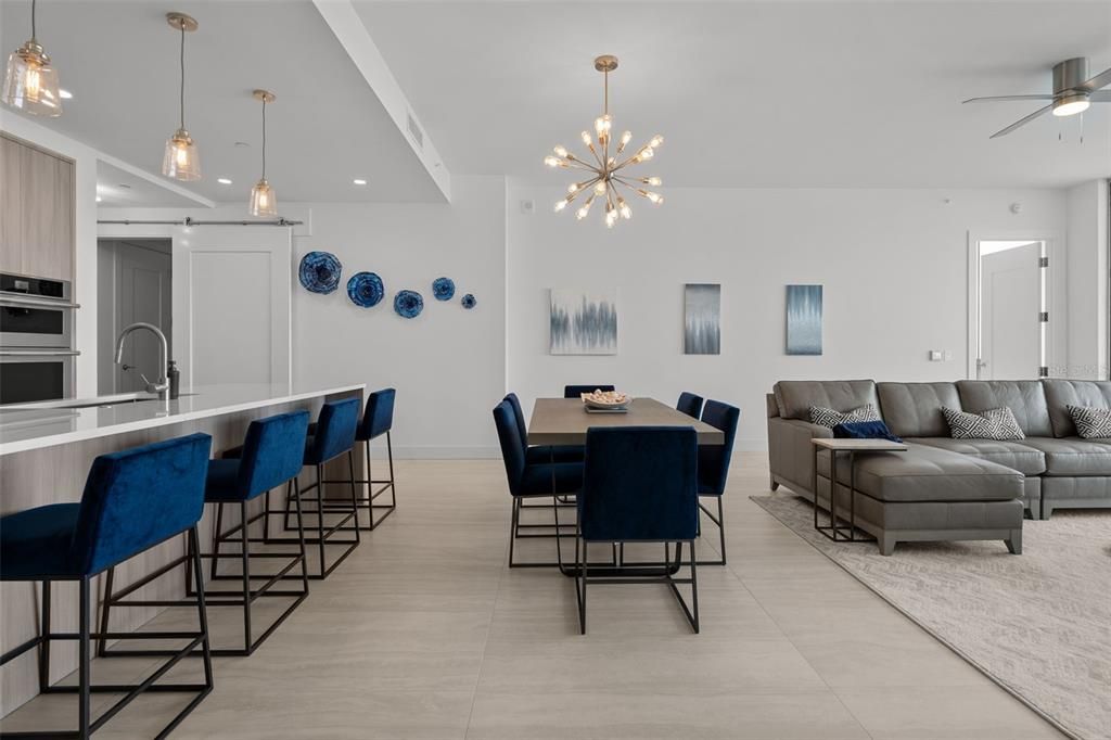 Dining room, Interior, Kitchen, Living room, Pendant Lights, Recessed Lighting, Stainless Steel Appliances