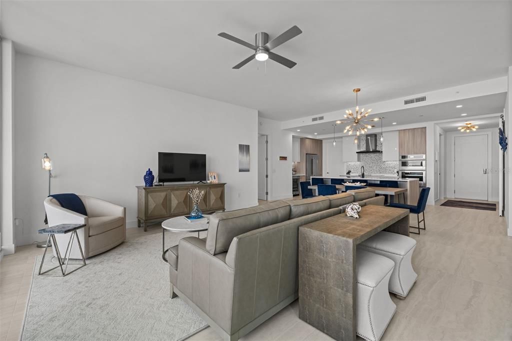 Dining room, Interior, Kitchen, Living room, Pendant Lights, Recessed Lighting, Stainless Steel Appliances