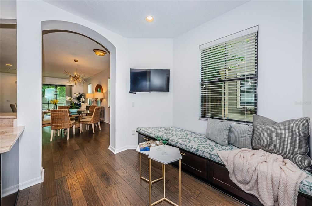 Chandelier, Dining room, Interior, Recessed Lighting, Wood Texture Flooring
