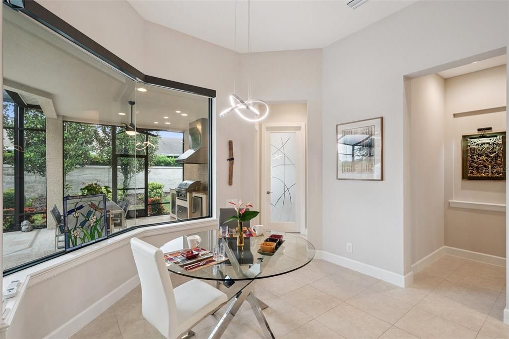 Dining room, Interior, Pendant Lights, Recessed Lighting