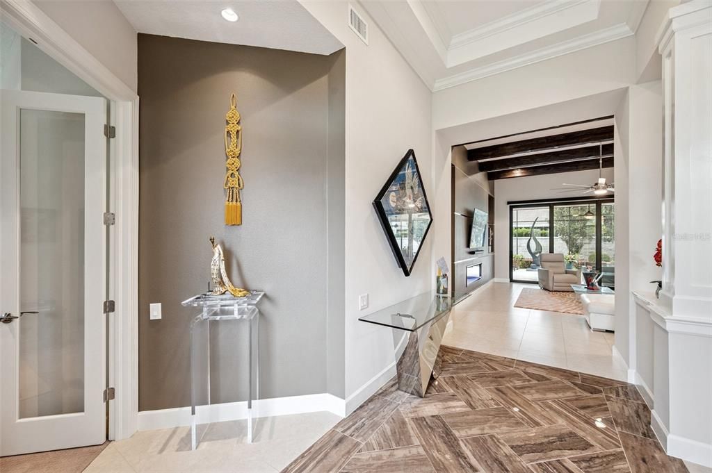 Interior, Recessed Lighting, Wood Texture Flooring