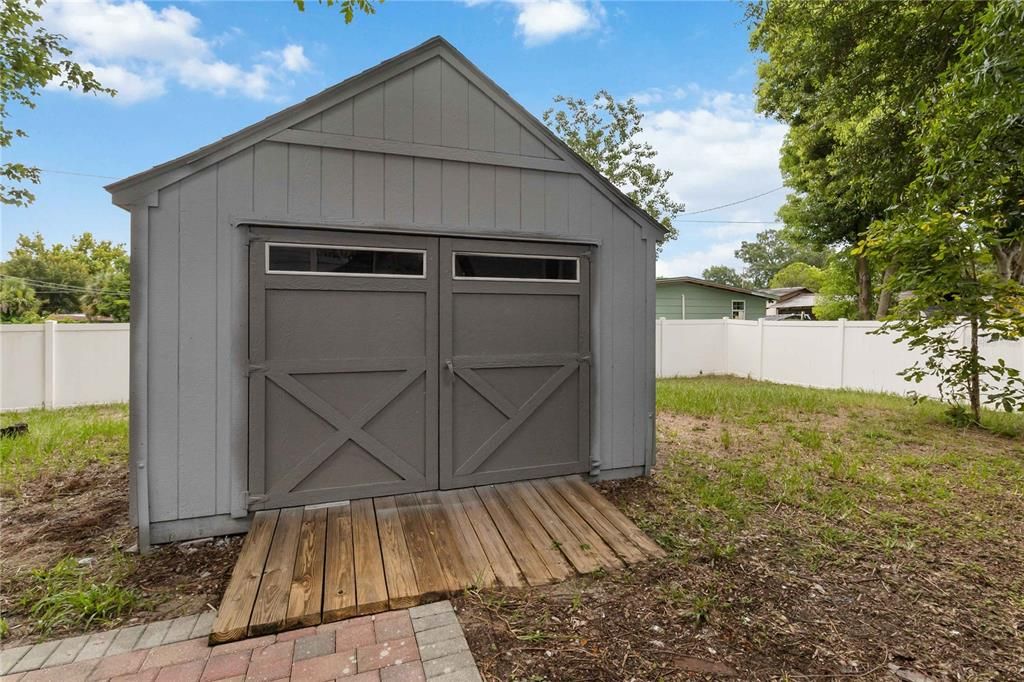 Detached Garage, Exterior