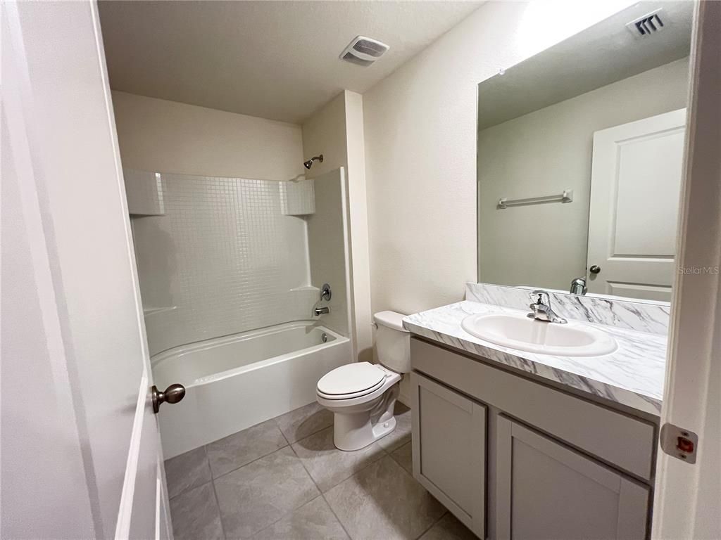 Bathroom, Interior, Tile Countertops