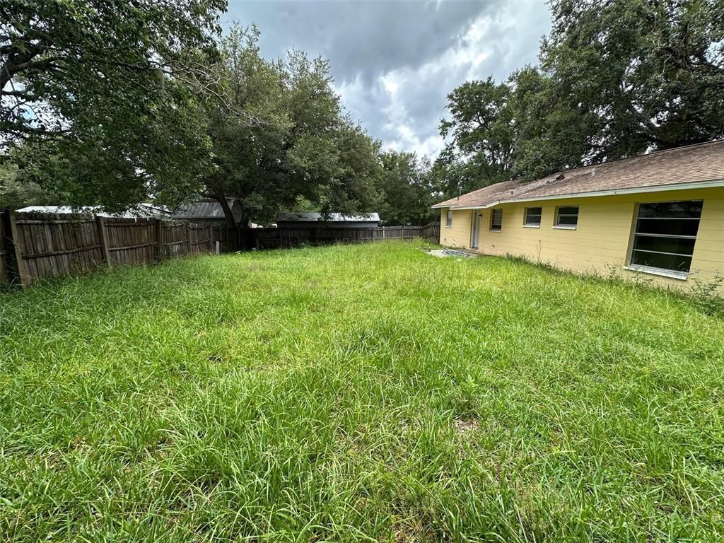 Backyard, Exterior