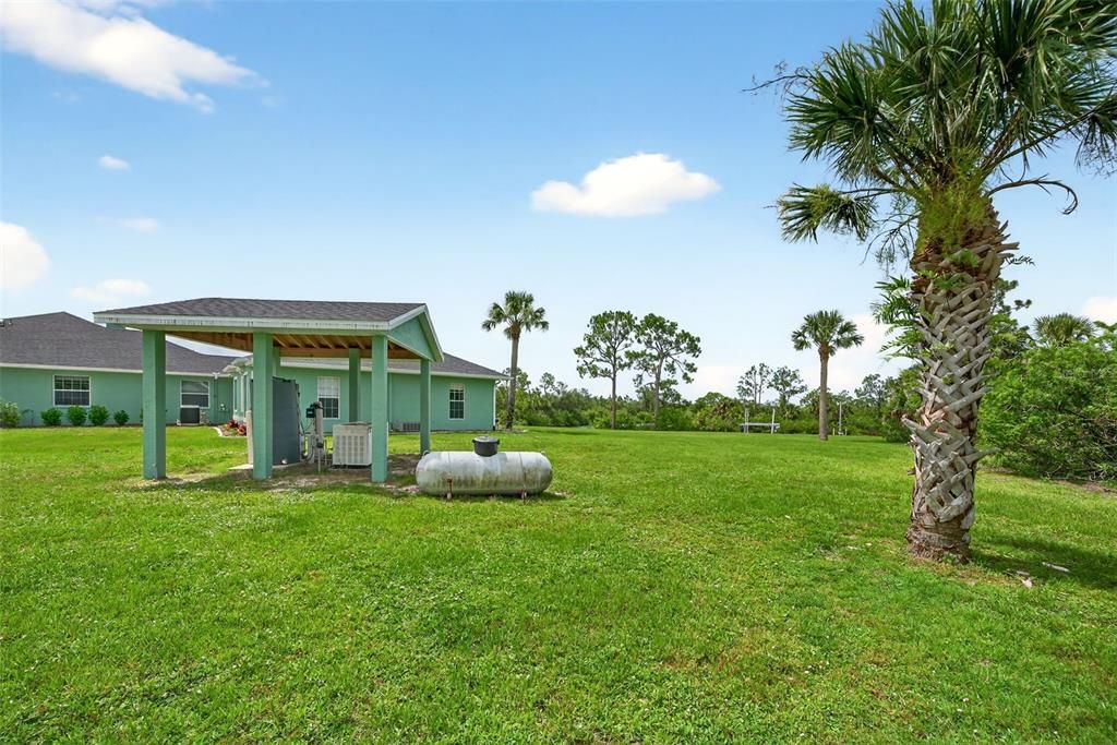 Backyard, Exterior