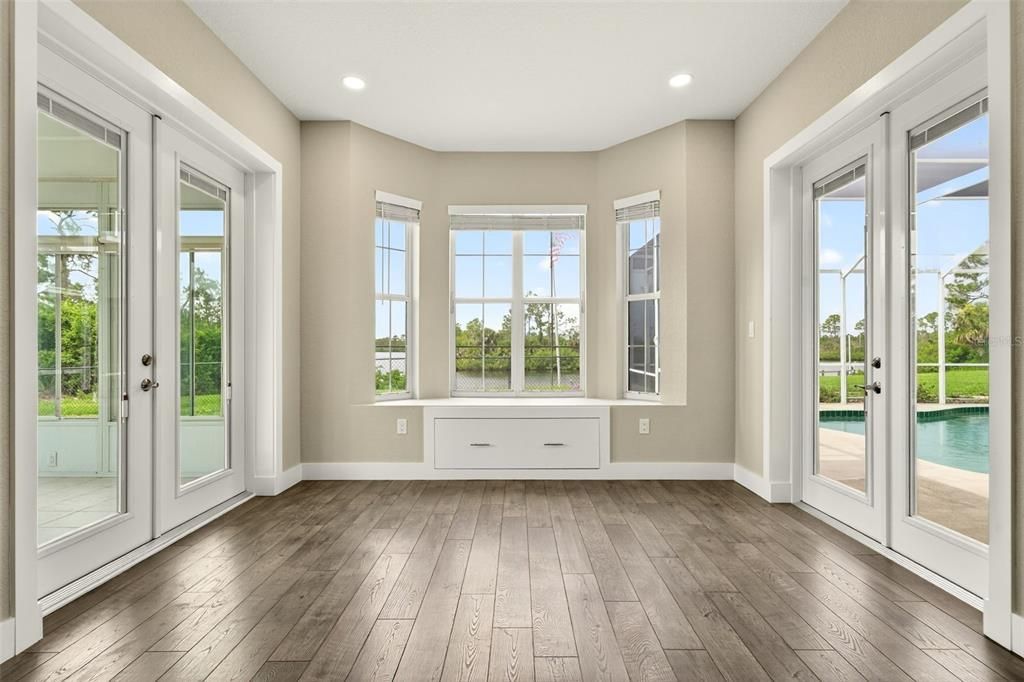 Empty room, Interior, Recessed Lighting, Wood Texture Flooring