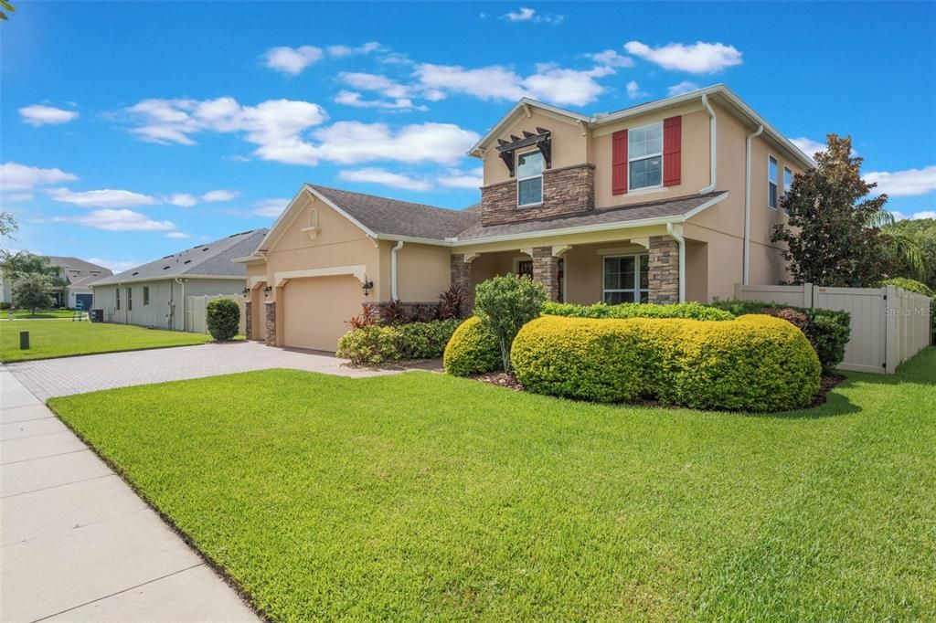 Attached, Exterior, Facade, Ranch