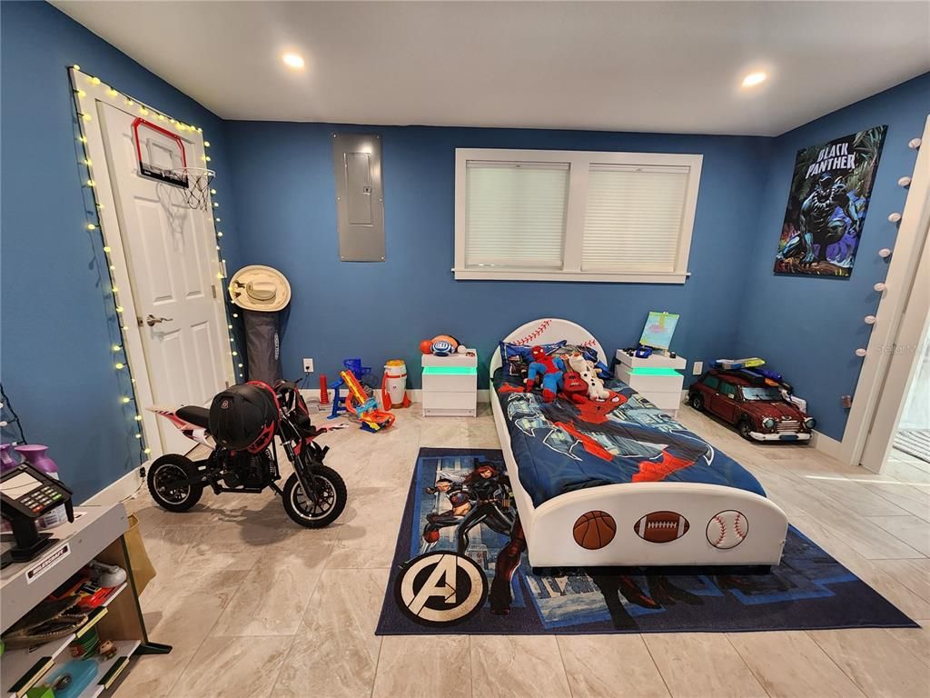 Fitness Equipment, Interior, Recessed Lighting