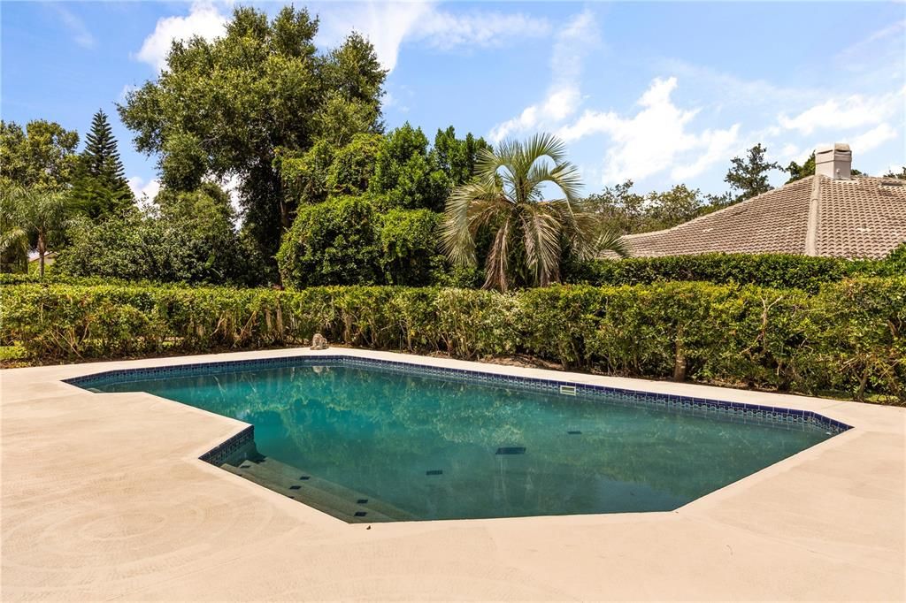 Exterior, Pool
