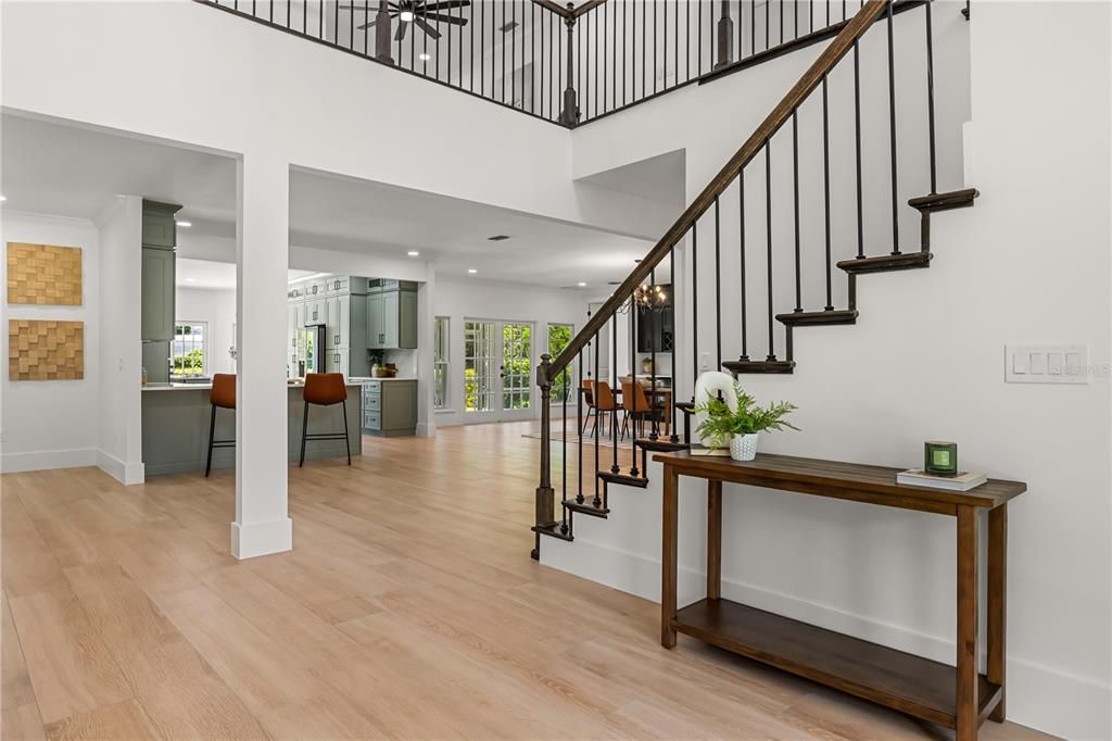 Interior, Recessed Lighting, Wood Texture Flooring