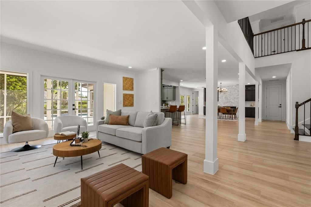 Chandelier, Dining room, Interior, Living room, Recessed Lighting, Wood Texture Flooring
