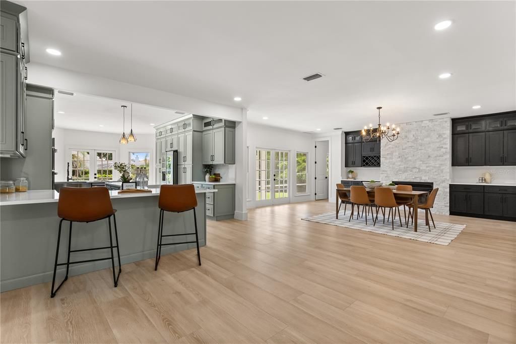 Chandelier, Dining room, Interior, Kitchen, Pendant Lights, Recessed Lighting, Wood Texture Flooring