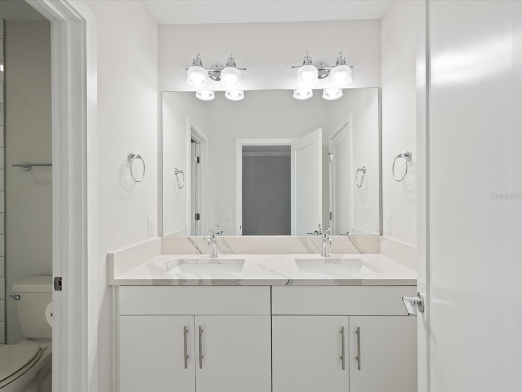 Bathroom, Dual Sink Vanities, Interior