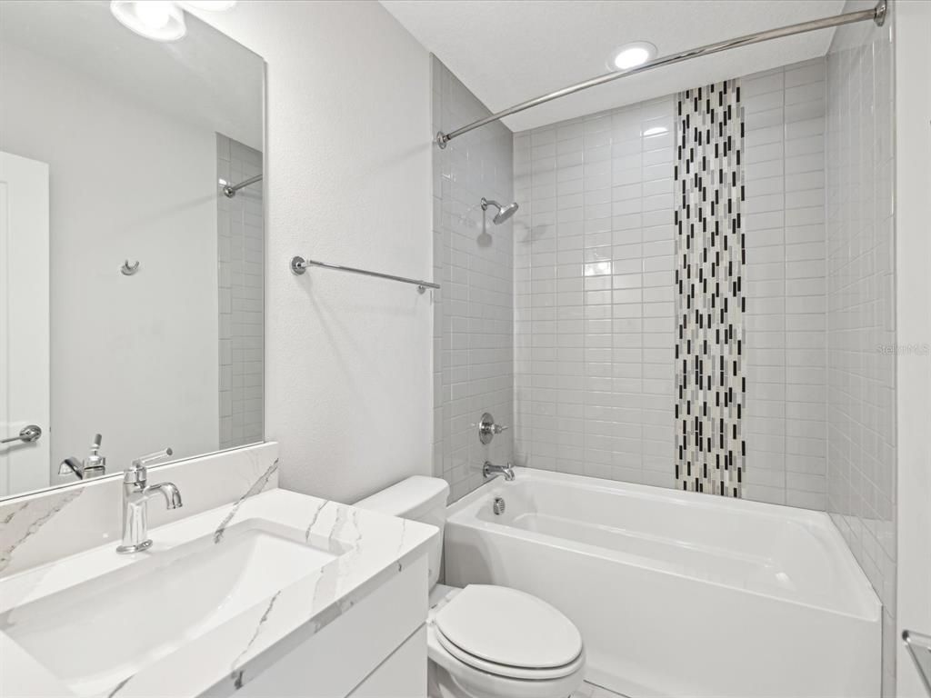 Bathroom, Interior, Recessed Lighting