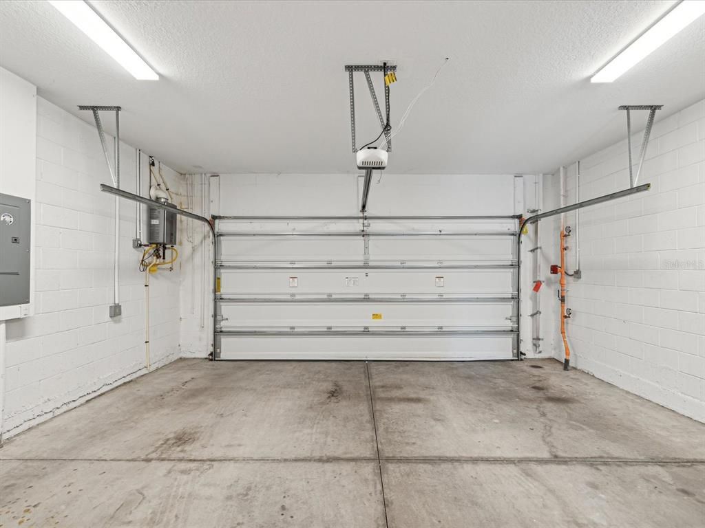Garage, Interior