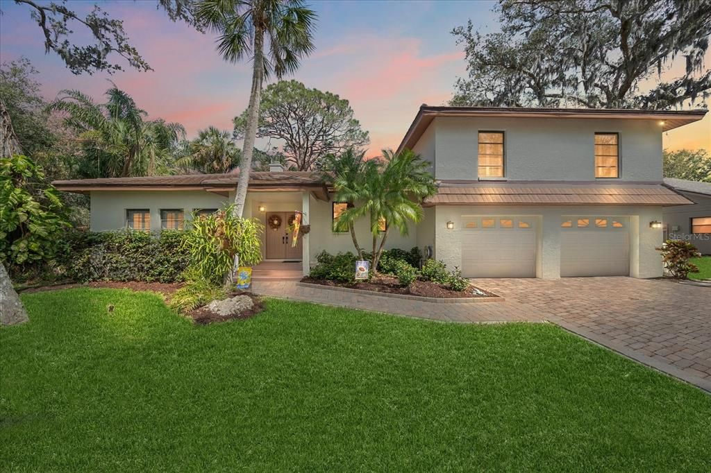 Attached, Backyard, Exterior, Facade, Split Level