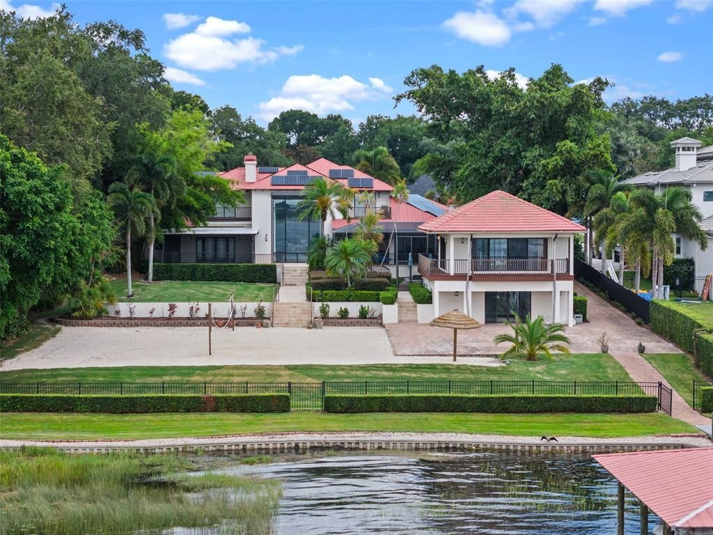 Backyard, Exterior