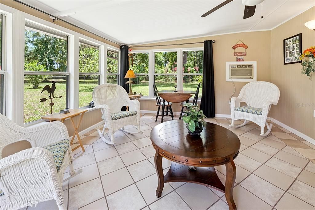 Dining room, Interior, Sun Room