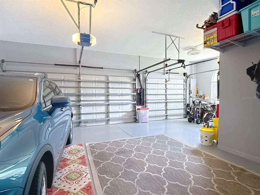 Garage, Interior