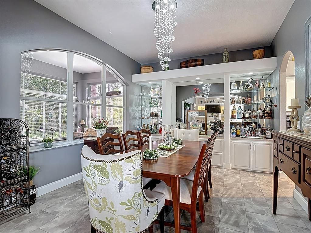 Chandelier, Dining room, Interior