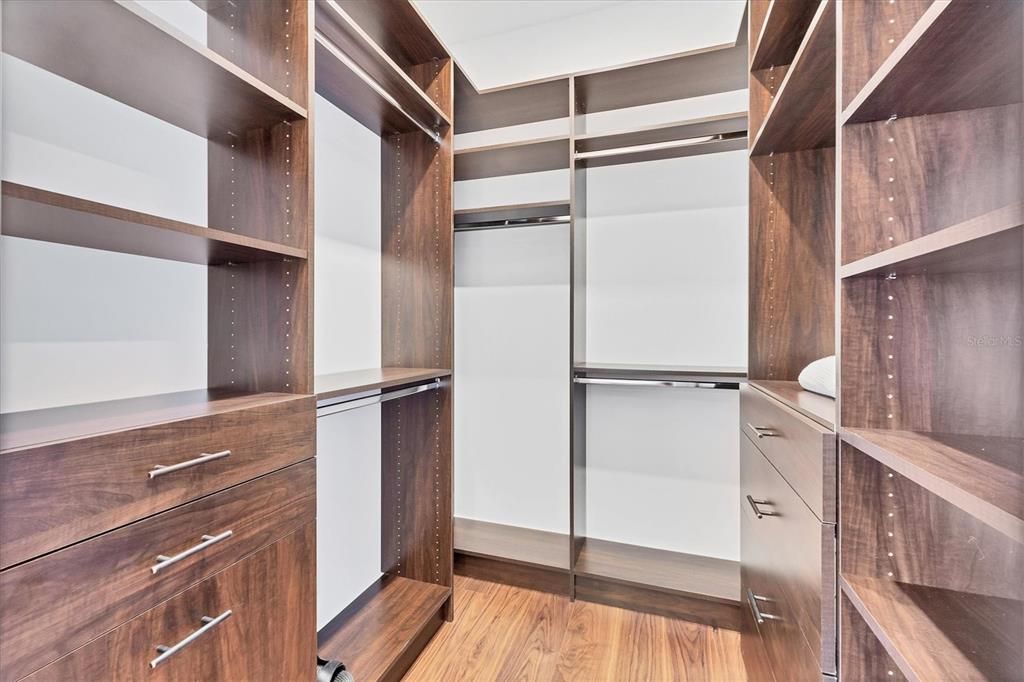 Interior, Walk-in Closets, Wood Texture Flooring