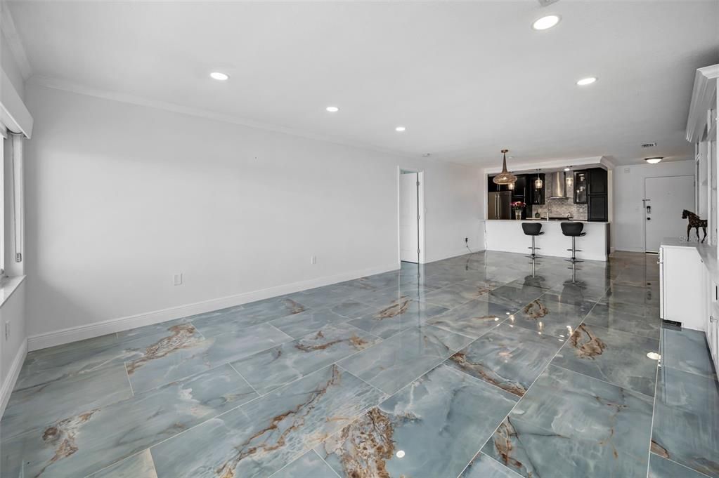 Empty room, Interior, Recessed Lighting