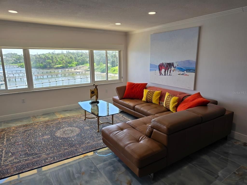 Interior, Living room, Recessed Lighting, Water
