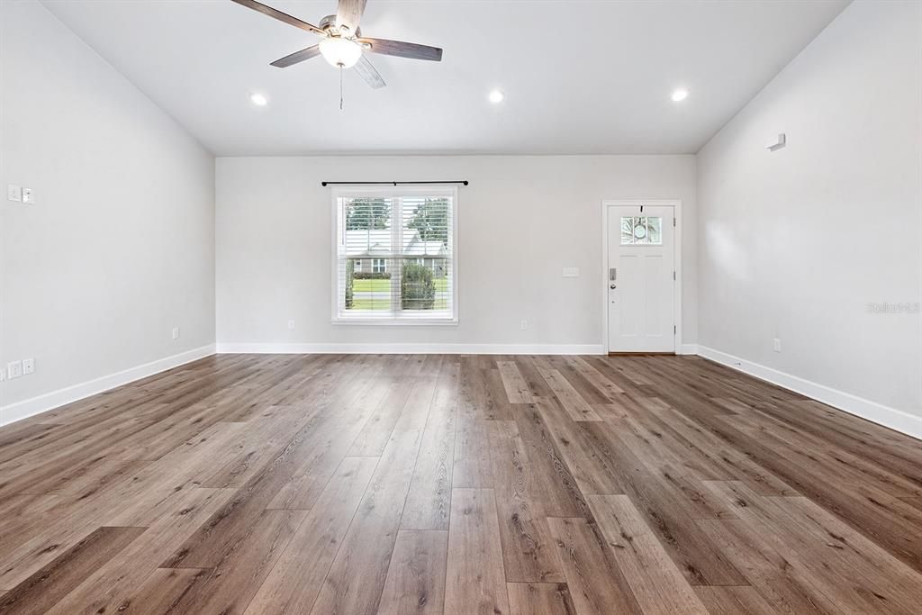 Empty room, Interior, Recessed Lighting, Wood Texture Flooring