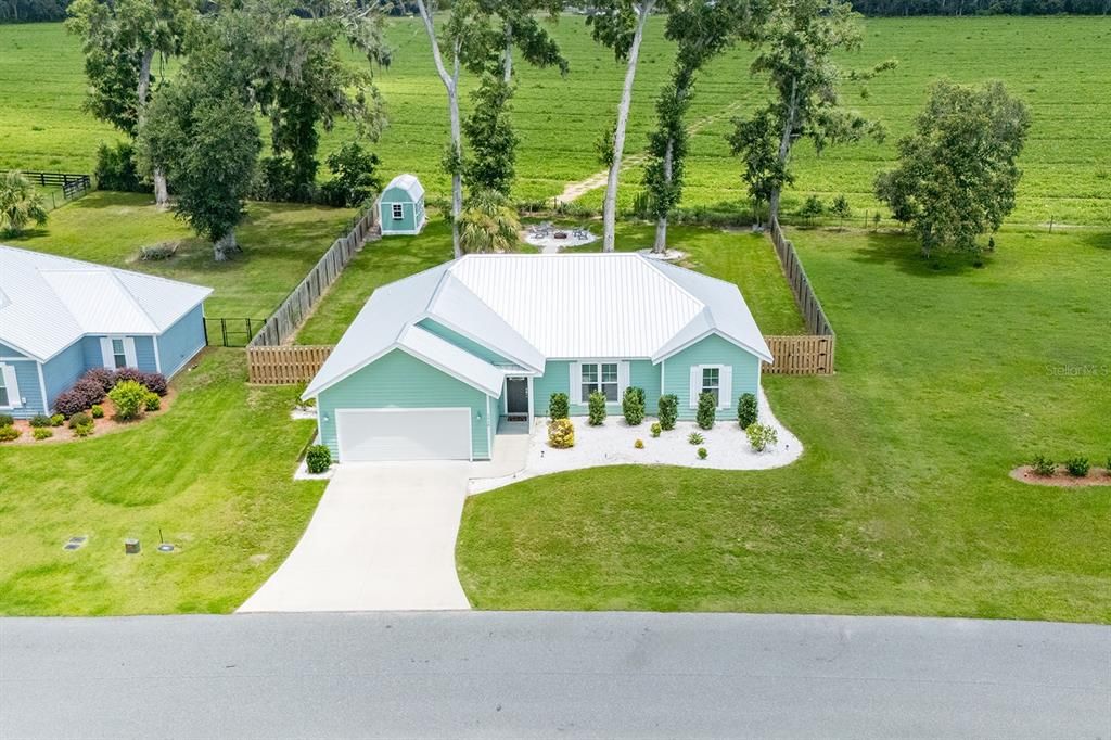 Exterior, Drone