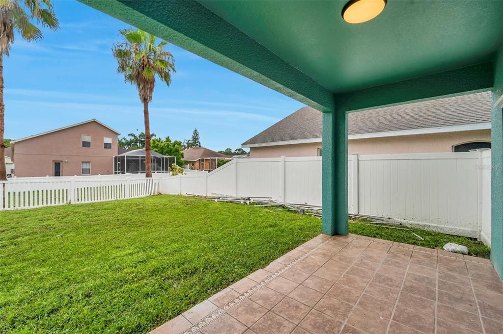 Backyard, Exterior