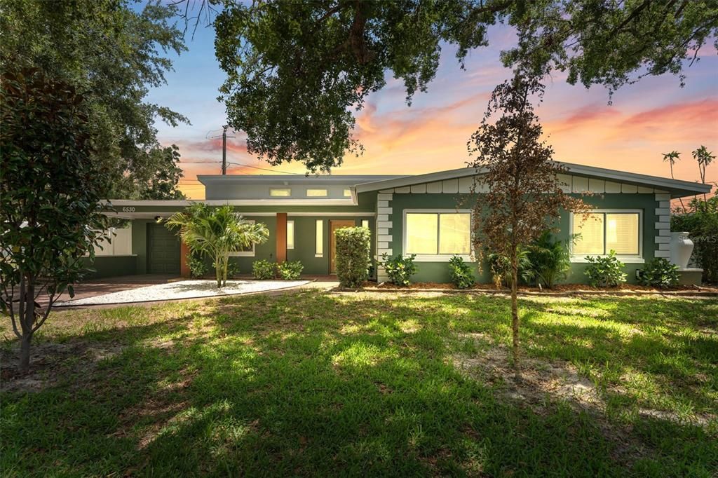 Backyard, Exterior